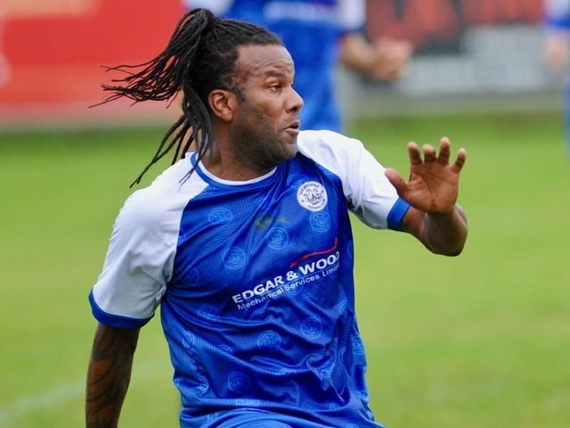 Shoreham v Saltdean Utd