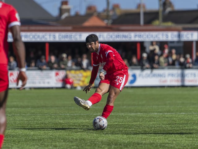 Worthing v Dagenham and Redbridge, National South
