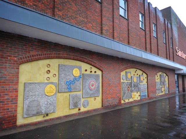 Restoration of the Sainsbury's Concrete Mural by Bexhill Heritage.