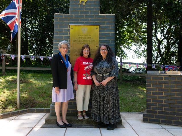 Memorial in Netherfield for the Polish crew who died in a Vickers Wellington bomber from the 304 Polish Squadron in WW2. Photo by Frank Copper.