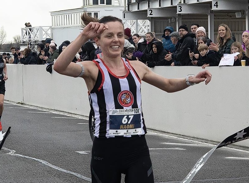 The winner of the women's race, Naomi Taschimowitz from Shaftesbury Barnet, who blitzed round in 32.33