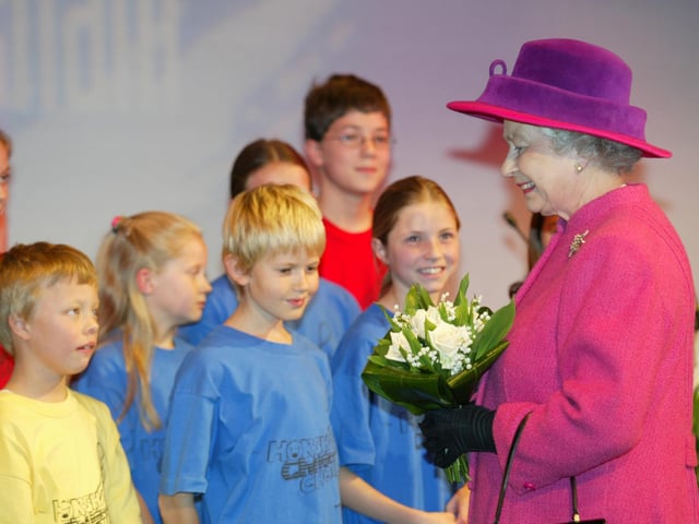 JPCT 24 October 2003 Queen visits Horsham. The Capitol C3440881a -photo by Derek Martin