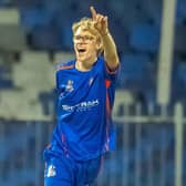 Alfie Smethurst has signed a rookie contract with Sussex, starting next April