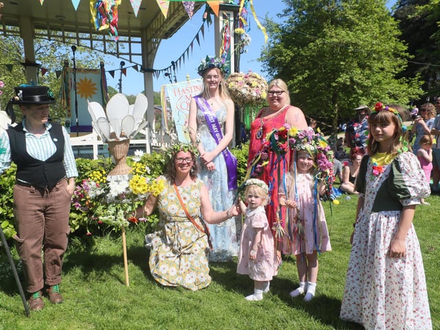 Crowning of the May Queen 2024 in Alexandra Park, Hastings, May 12. Winners of the Garland Competition, Iona Clow (2 years old) and Isla Clow (5 years old) Photo by Roberts Photographic.
