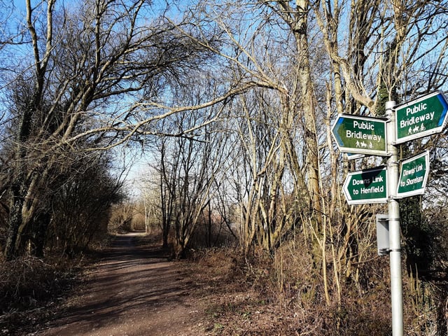 The signposts offer various options but we are staying on the same path.