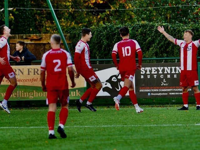 Steyning Town v Crowborough Athletic in the SCFL premier