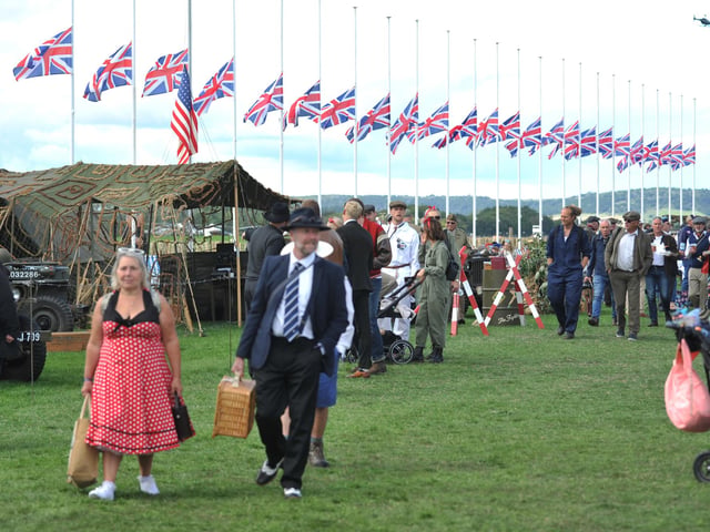 Goodwood Revival 2022 - Day 1, Friday. Pic S Robards SR2209162