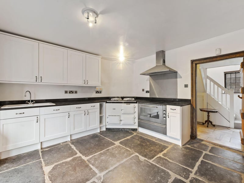 Recently renovated to a traditionally high standard, Tifters Manor makes for the ideal setting for a family set on enjoying the property and the gorgeous circa. 3.5 acres of gardens and mature woodland.