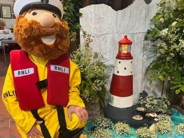 A flower festival was held at a church in Pevensey Pay in a fundraiser for Eastbourne’s RNLI.