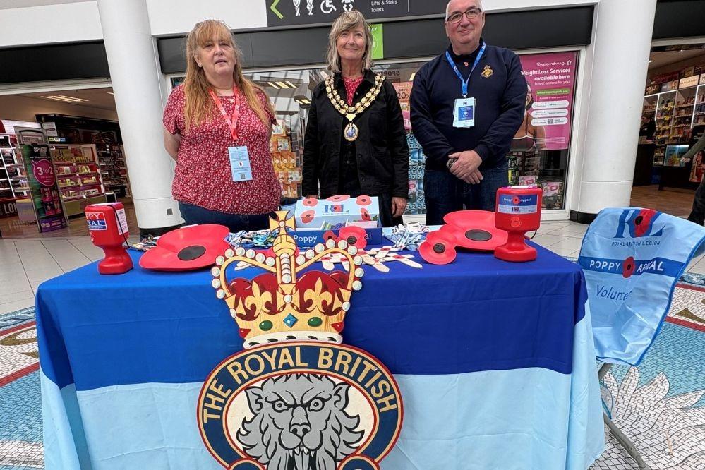 Councillor Joanne Knowles (centre) with Horsham Branch Royal British Legion volunteers. Picture courtesy of Horsham District Council