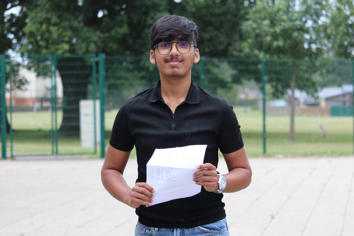 Ilfield Ifield Community College celebrates GCSE results