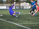 Tom Edwards scores for Billingshurst against Varndeanians | Iain Gibson