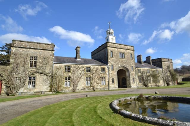 First floor apartment to let at Parham House