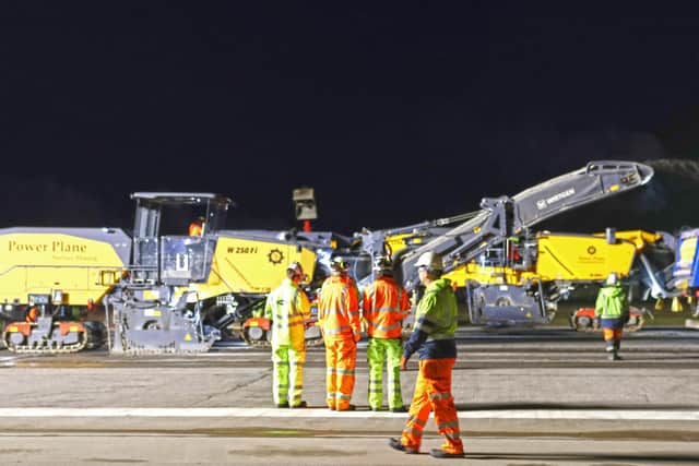 Gatwick Airport has completed main runway resurfacing in half the normal time and for half the cost