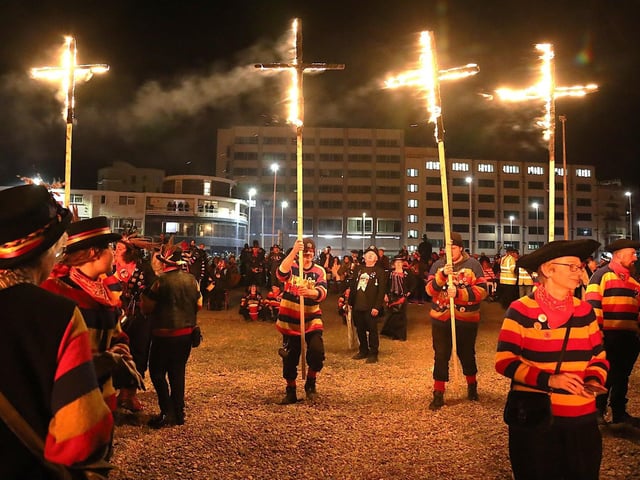Hastings Bonfire 2025. Photo by Andrew Clifton.