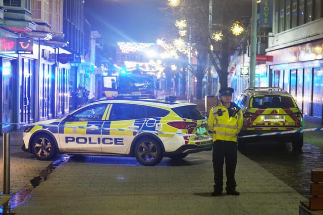 Polizei ermittelt wegen verdächtigen Brandes im Stadtzentrum von Bognor ...