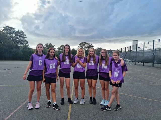 Worthing High School Year 10 Netball