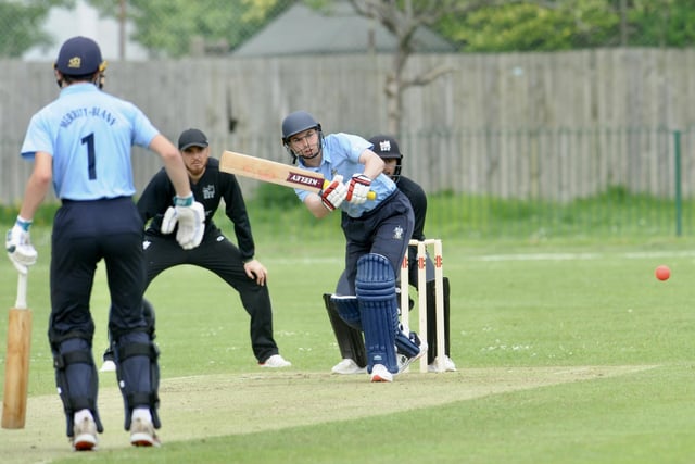 Worthing CC v Roffey CC in the Sussex Premier League