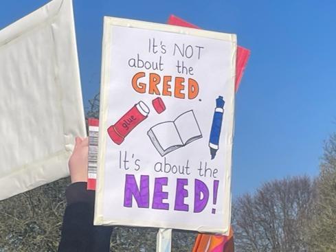 School strikes in Sussex: Hundreds of protesters arrive to take part in Sussex teacher protest - in 23 pictures