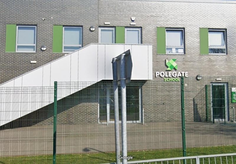 Polegate Primary School in Oakleaf Drive, Polegate, BN26 6PT.