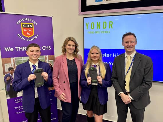 Meeting Chichester MP Jess Brown-Fuller at Chichester High School Phone Free Showcase. L-R: Harry (year 9 student), Jess Brown-Fuller MP, Scarlett (Year 9 student), Dr. Nick Taylor (Co-Headteacher)