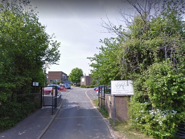 At Robertsbridge Community College, 76% of parents who made it their first choice were offered a place for their child. A total of 38 applicants had the school as their first choice but did not get in.