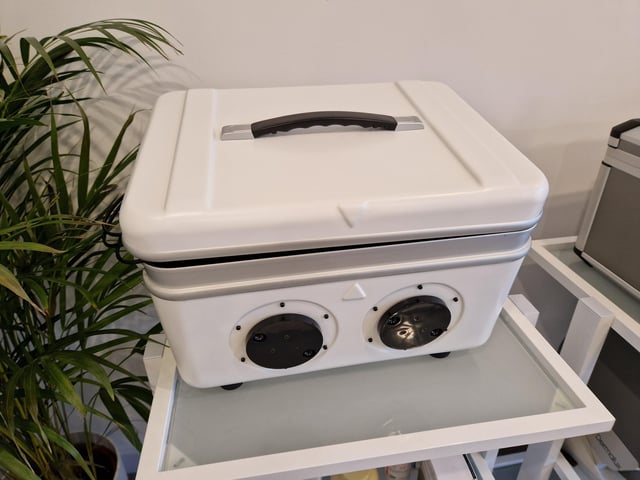 New salon Elements of Beauty in Worthing specialises in non-surgical face and body treatments. It is run by mother and daughter Desi Uluyol and Mariya Williams