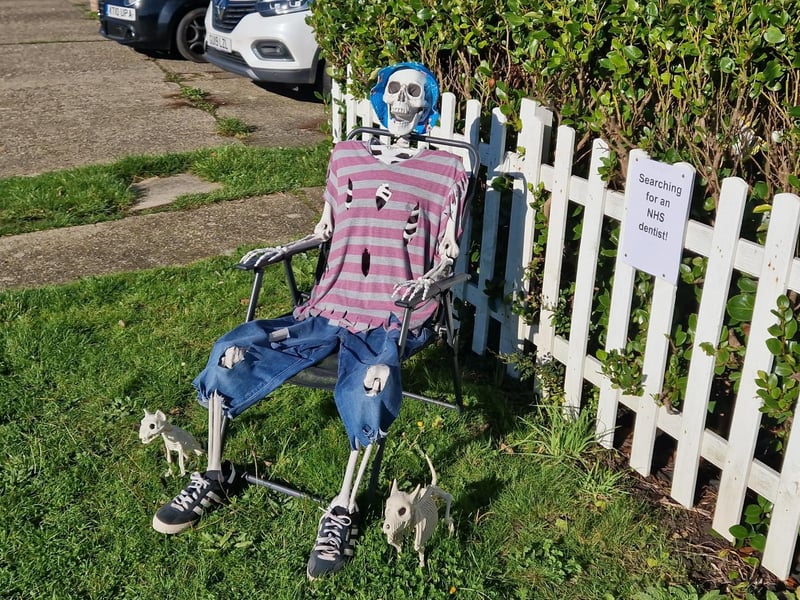 Ferring Scarecrow Festival from October 26 to November 3, 2024, is a feast for the eyes and the senses, with interactive displays and comical scenes to delight and amuse people of all ages. Purchase a map for £1 at The Orange Tree and support the fundraising for The Community Dementia Hive at Beehive Care in Ferring.