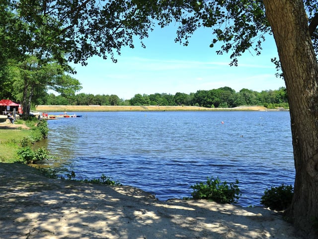 Tilgate Park, Tilgate Drive, Crawley, RH10 5PQ. With the play park, nature walks, and the lake with watersports, as well as Go Ape treetop adventures and Smith and Western restaurant, Tilgate Park is a great day out for all the family this summer holidays.