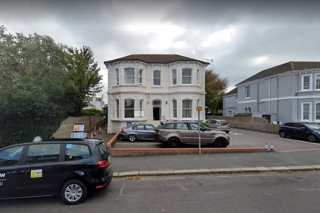 Victoria Road Surgery in Victoria Road, Worthing was recorded as having 13,581 patients and the full-time equivalent of 4 GPs, meaning it has 3,369 patients per GP.