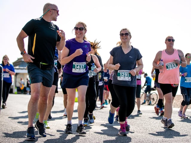 Images from a sun-baked Worthing 10k