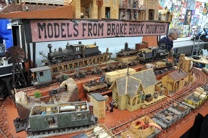 Felpham model railway exhibition. Pic S Robards SR22011401