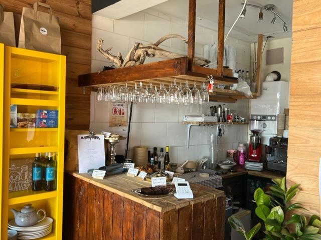 Tonka restaurant and bakery