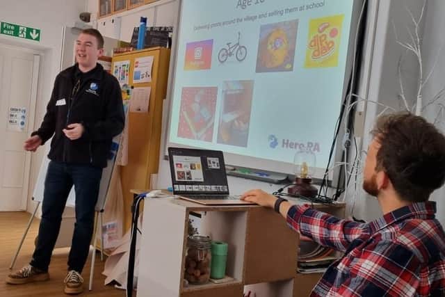 Atelier 21 School invited Morgan to give a talk to children in years seven and eight, as the school believed he was the perfect person to demonstrate how studying can be successfully combined with entrepreneurship.