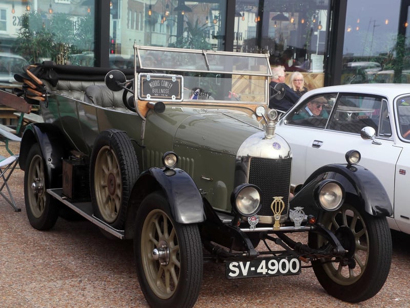 Hastings Week 2025. Classic Car Show 12/10/. Pic by Roberts Photographic.