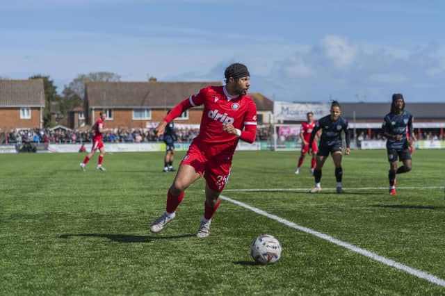 Worthing v Dagenham and Redbridge, National South