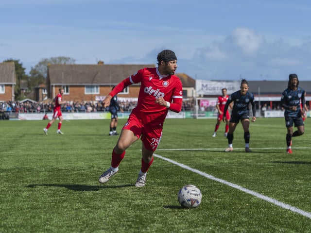 Worthing v Dagenham and Redbridge, National South
