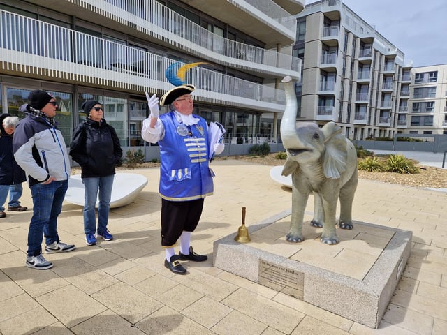 Worthing town crier Bob Smytherman launched his new walk on Tuesday, April 2, followed by afternoon tea at Worthing Town Hall to raise money for the mayor's charities, Broadwater Support Group and Community Hub, CYCALL inclusive cycling and the Parkinson's UK Worthing and Washington Group. Using information provided by The Worthing Society, Bob led a group of around 20 people on a three-hour walk around the town centre and seafront, giving many stories of the area's history en route.