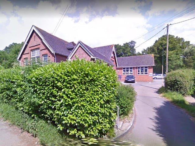 At St Giles CofE Primary School, 95% of parents who made it their first choice were offered a place for their child. A total of one applicants had the school as their first choice but did not get in.