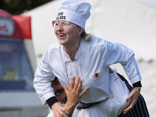 Crowds flocked to Worthing for a popular food and drink festival.