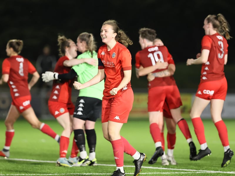 Worthing FC Women celebrate winning the London and SE premier division title