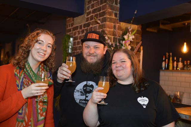 Tasting ‘Cider of the Year’ from East Sussex company - India Wentworth, Matthew Billing, Lauren Bartlett (Pic by Jon Rigby)