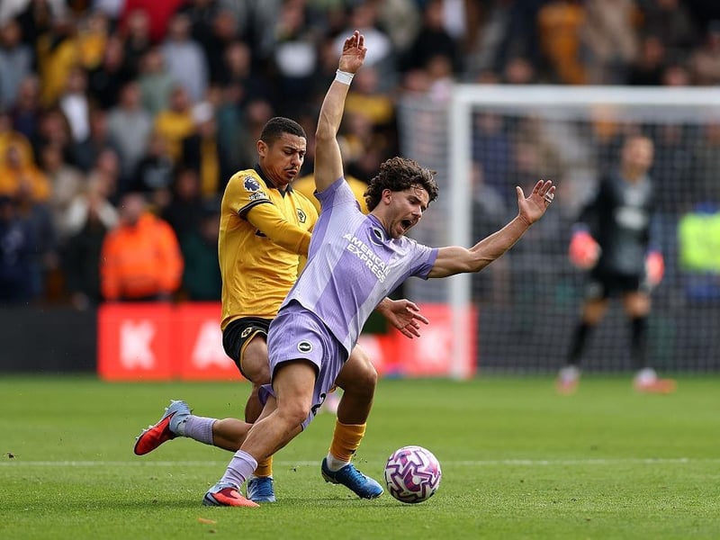 Fourth start in a row and he looks fully fit, which is great to see. Bright early on, with a shot on target after powerful run forward. Combined well with Minteh. He will improve defensively with more games.