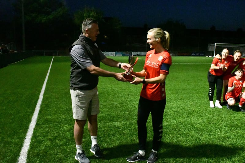 Worthing FC Women beat AFC Acorns and lift the London and SE premier division title