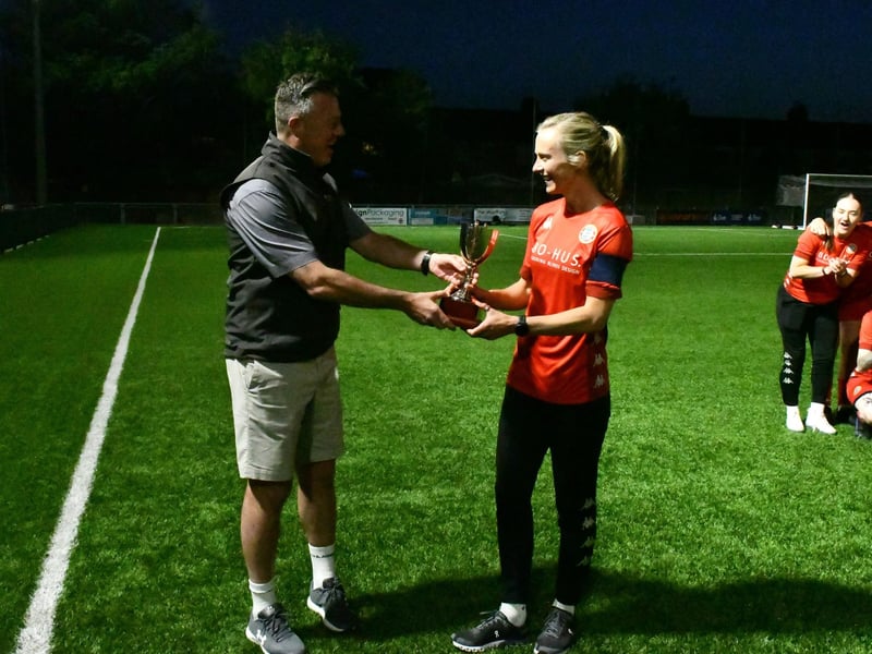 Worthing FC Women beat AFC Acorns and lift the London and SE premier division title