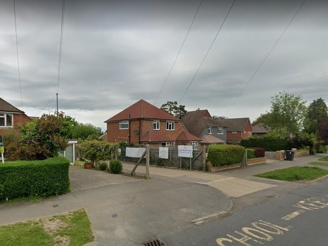 At Halsford Park Primary School, 95% of parents who made it their first choice were offered a place for their child. A total of three applicants had the school as their first choice but did not get in.