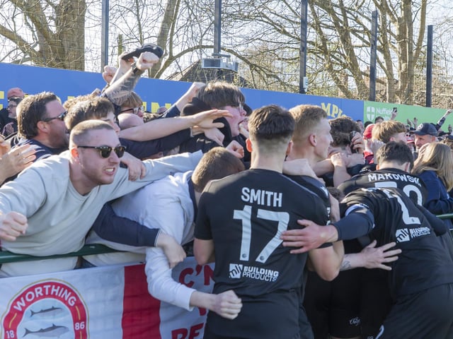 Dorking Wanderers v Worthing, National League South