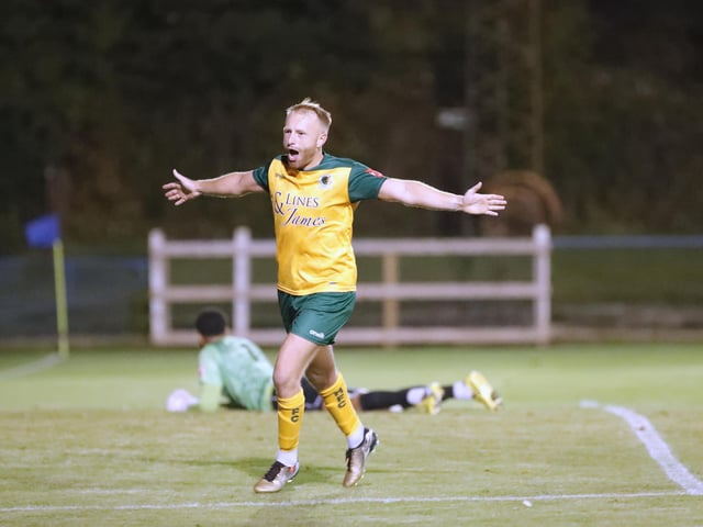 Marlow v Horsham, FA Cup second qualifying round replay