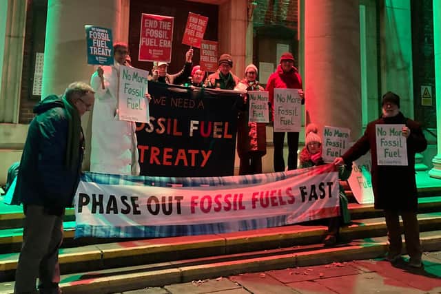 Worthing Borough Council vote to endorse a call for a Fossil Fuel Treaty