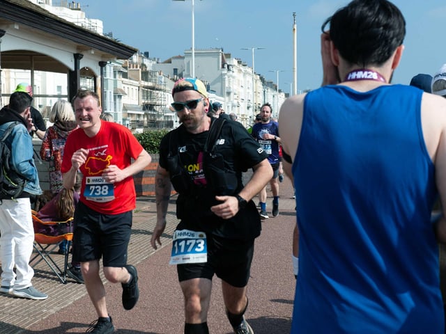 Hastings Half Marathon 2026 - pictures by Frank Copper